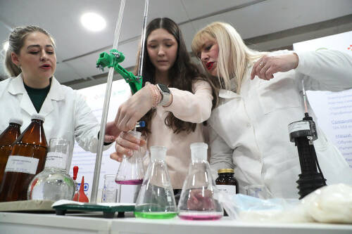 Региональный этап Всероссийской ярмарки трудоустройства «Работа России» стартовал в УНИКСе