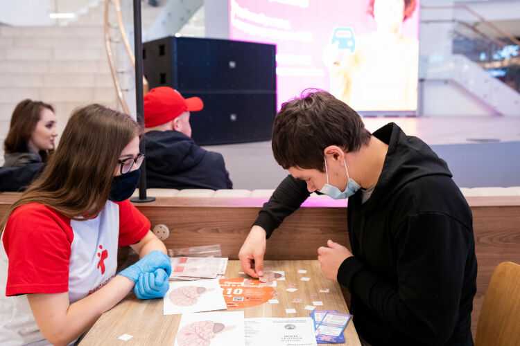 Квесты на детский день рождения. Квест охотники за привидениями клаустрофобия москва. Квест помощь. Квест остров сокровищ череповец. Квест медицинская помощь.