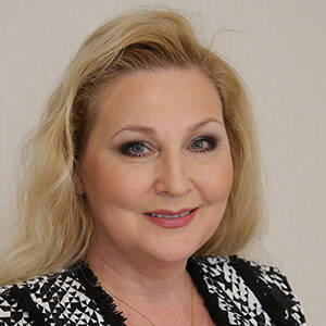 Сахарова Изольда Генриевна