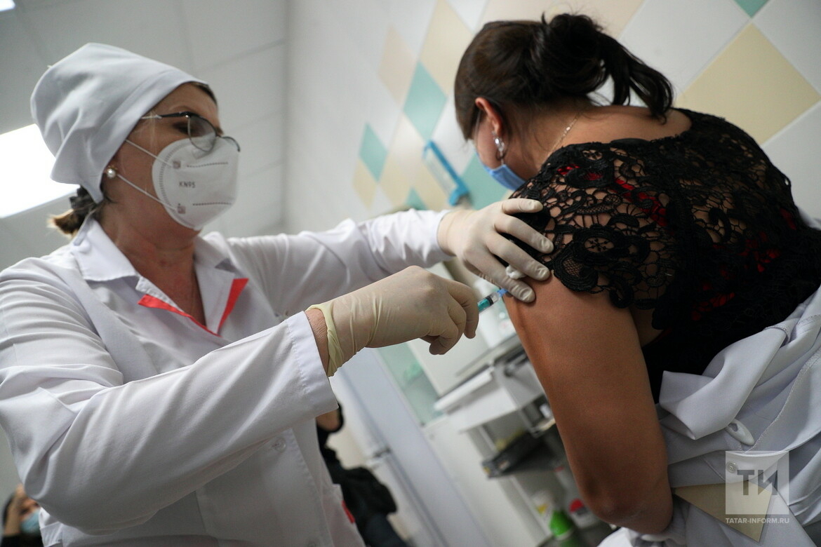 Прививочная кампания набирает обороты, заболеваемость Covid в Татарстане бьет антирекорды