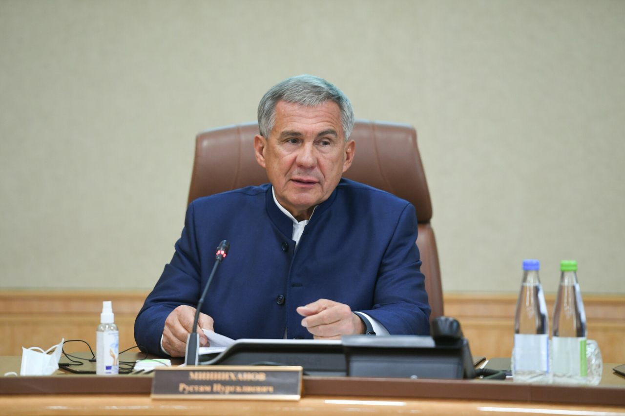 Минниханов оценил эффективность деятельности должностных лиц в районах Татарстана