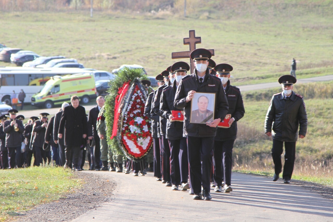 Экс-глава МВД ТАССР Николай Демидов похоронен в родной деревне в Лаишевском районе РТ