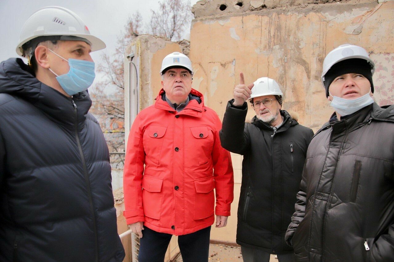«Извлечь горькие уроки»: Магдеев поручил проверить все квартиры после взрыва в Челнах