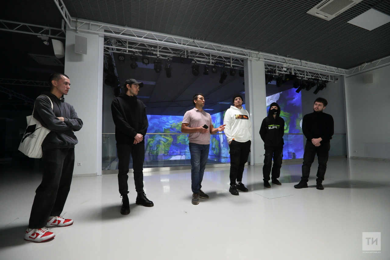 «Колыбель Ньютона» и татарский «Аватар» показали на выставке digital-искусства в Казани