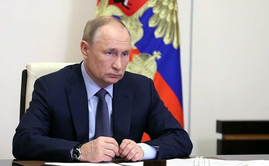 Владимир Путин потребовал увеличить скорость тестирования на Covid-19
