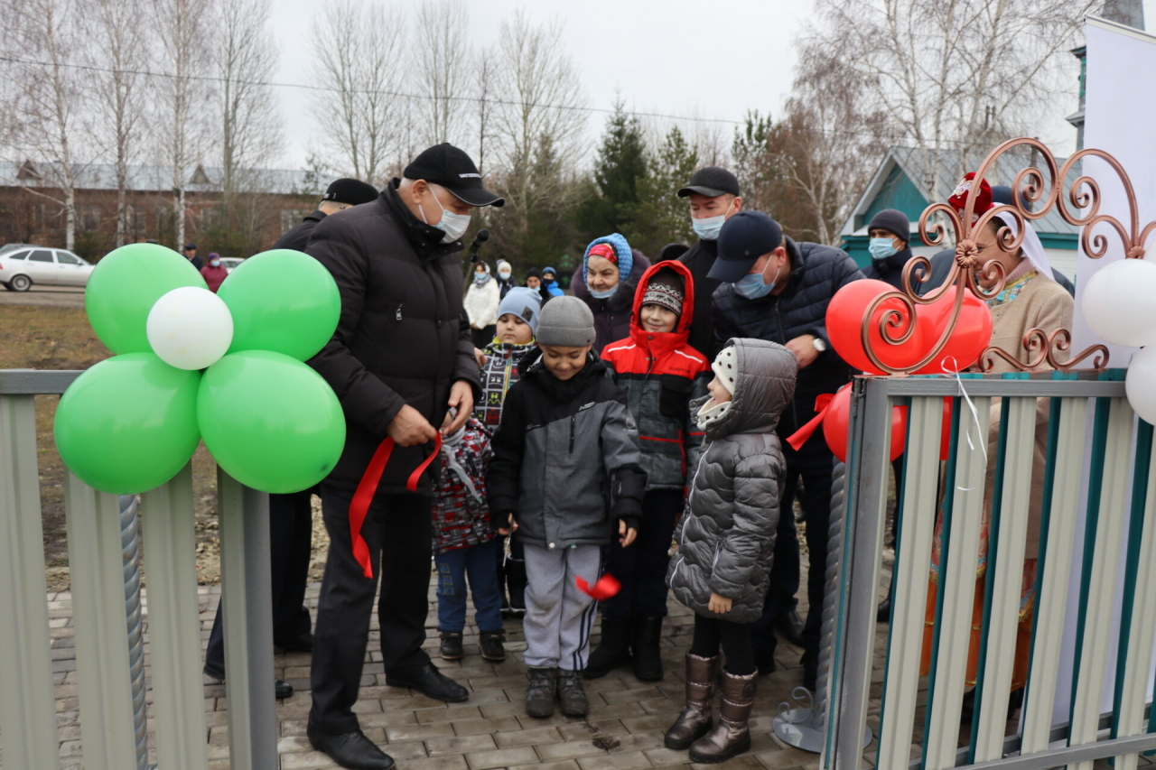 В Дрожжановском районе в один день состоялось открытие ФАПа, спортплощадки и парка