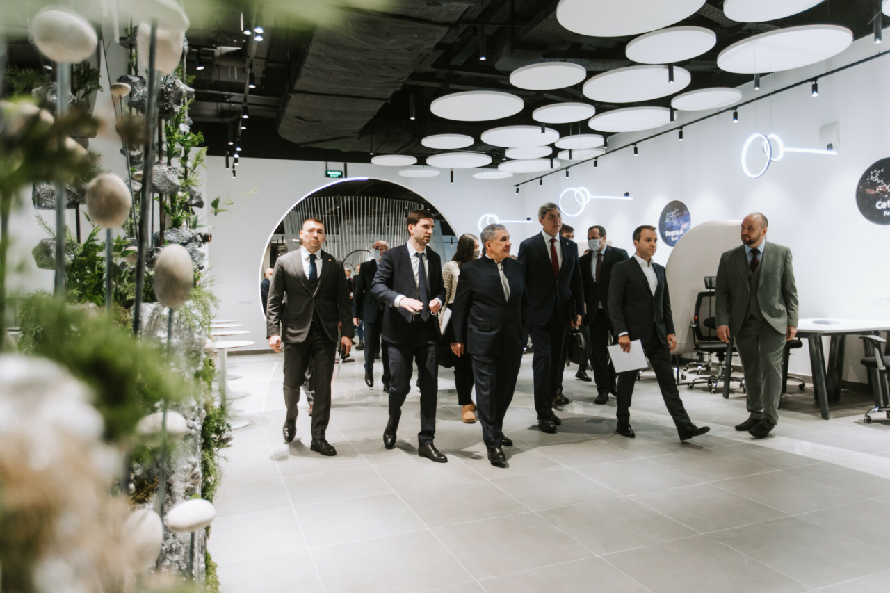 Минниханов открыл в Иннополисе первый в мире коворкинг с дополненной реальностью