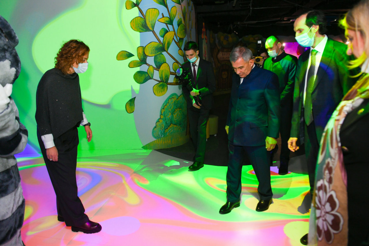 Президенту РТ показали мультимедийный центр «Союзмультпарк» в Казани