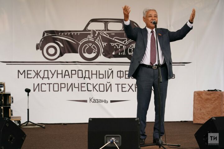 Мухаметшин: «Через авторетрофестиваль в Татарстане отдаем дань уважения нашим мастерам»
