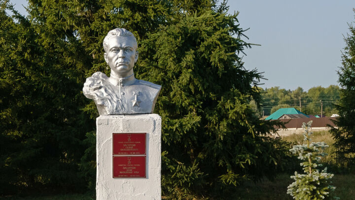 «В родном селе Загитов никому не рассказывал о том, что поднимался на Рейхстаг»