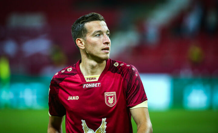 Источник: Полузащитник «Рубина» Денис Макаров подписал пятилетний контракт с «Динамо»