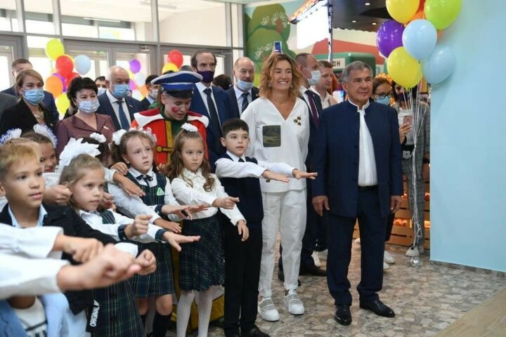 Минниханов торжественно открыл школу анимации «Союзмультпарк» в Казани