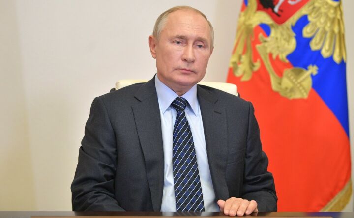 Путин наградил двух татарстанцев орденом Почета