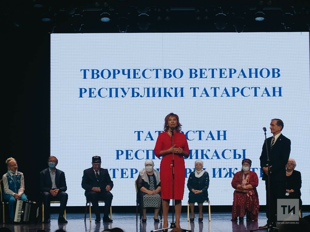 Эльмира Зарипова предложила создать серию репортажей о талантливых пенсионерах Татарстана