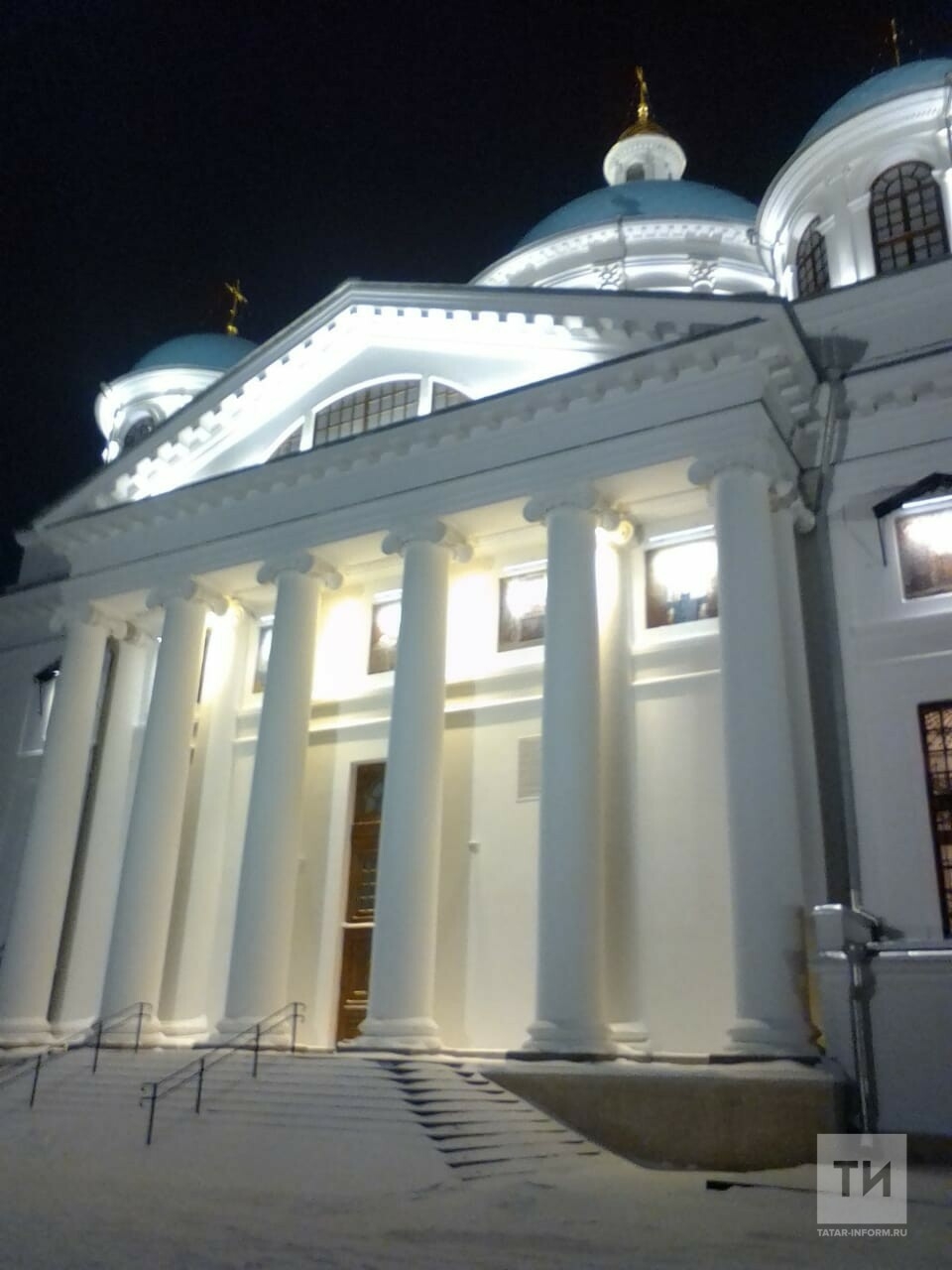 В Казанском соборе началась главная Рождественская служба Татарстана