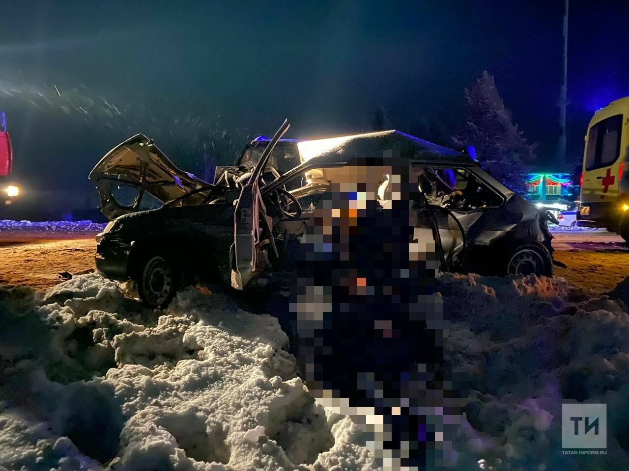 Водитель и пассажир легковушки погибли в ДТП с внедорожником на трассе Казань - Оренбург