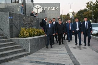 Минниханов поручил привлечь компании Татарстана к сотрудничеству с IT-парком Ташкента