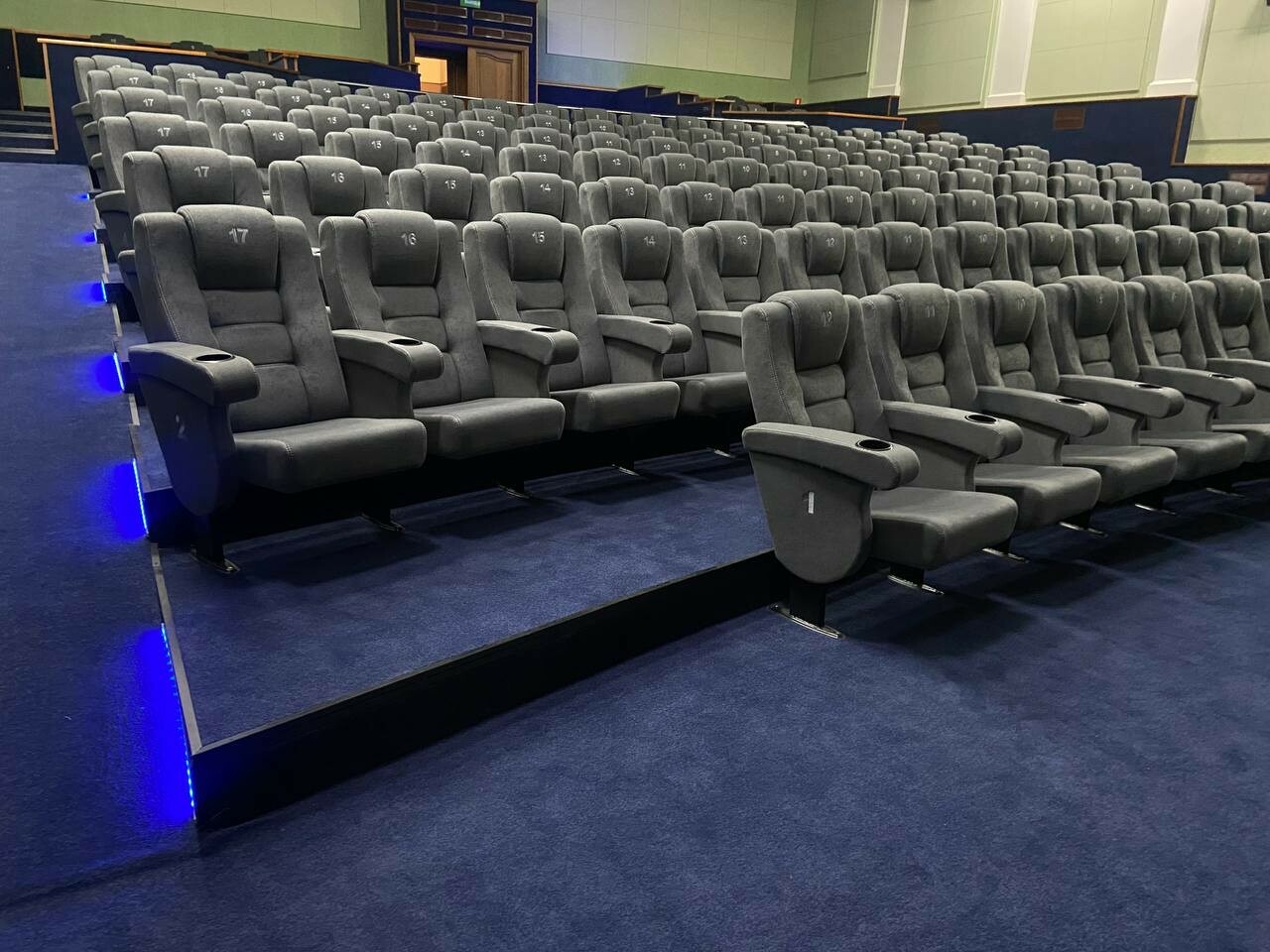 Кинотеатр «Мир» откроется после реконструкции показом призера КМФМК — фильма «Тарлан»