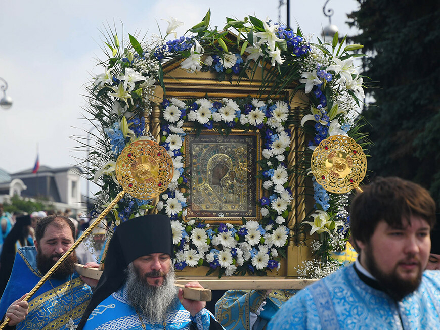В центре Казани 4 ноября ограничат движение транспорта на время крестного хода