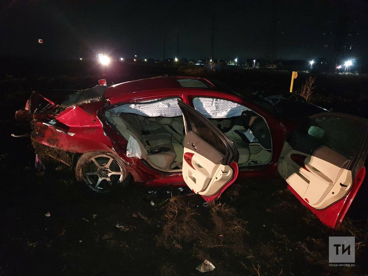 Водитель легковушки Lexus погиб, вылетев под Челнами на скорости с трассы