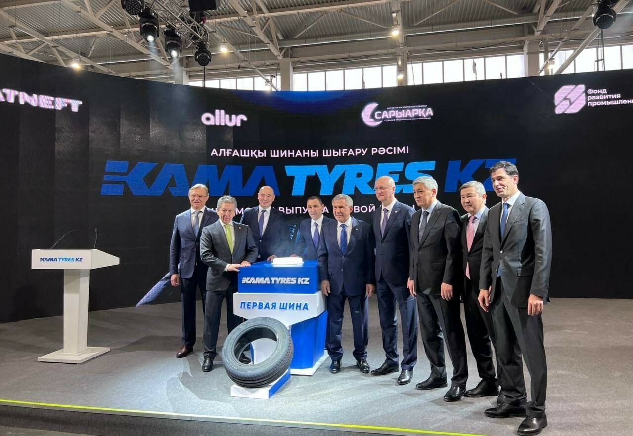 Минниханов принял участие в выпуске первой автомобильной шины казахстанского производства