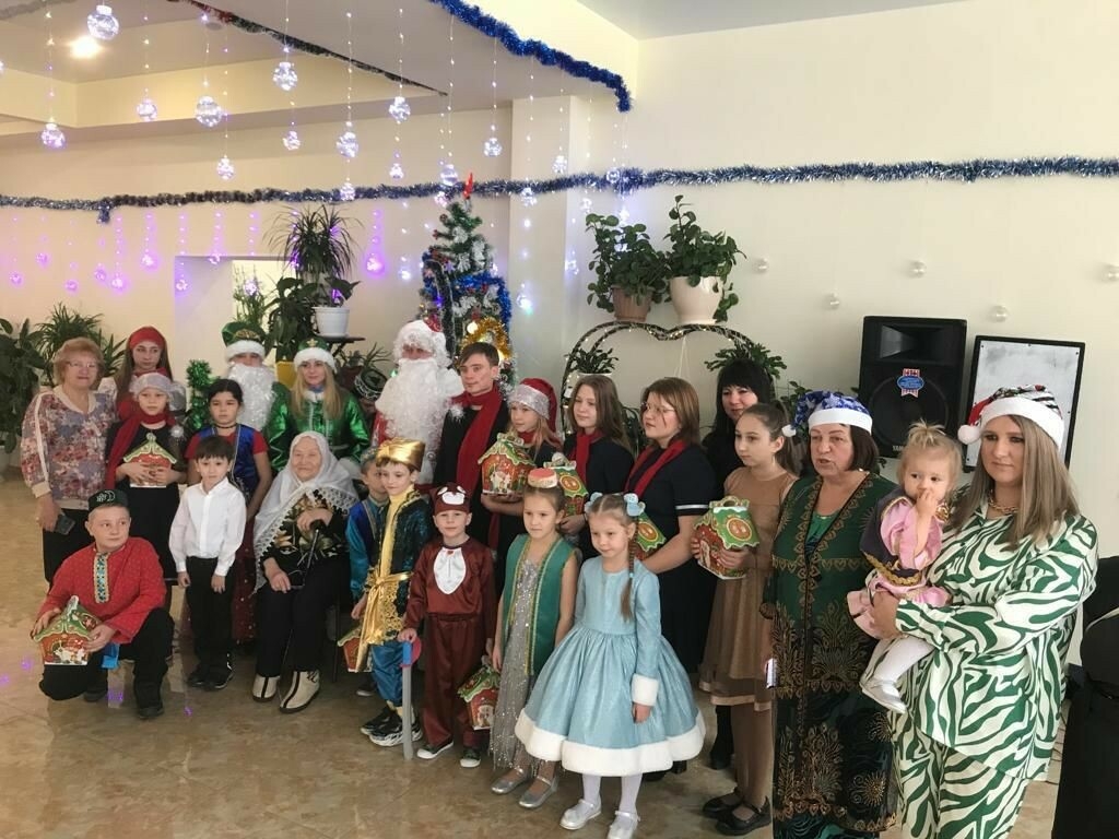 На Сахалине провели татарский новогодний утренник с Кыш Бабаем и Дедом Морозом