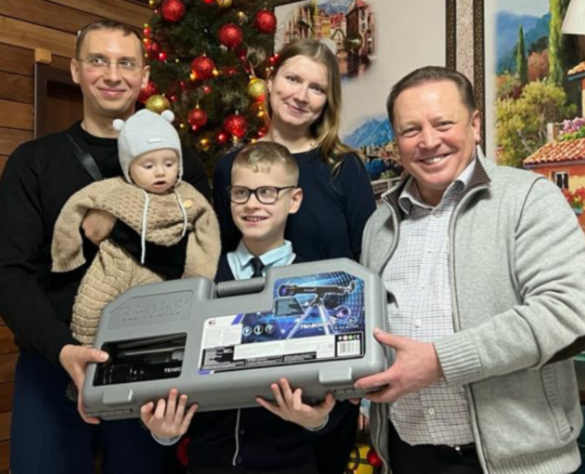 Депутат Госдумы РФ исполнил новогоднее желание ребенка из Татарстана