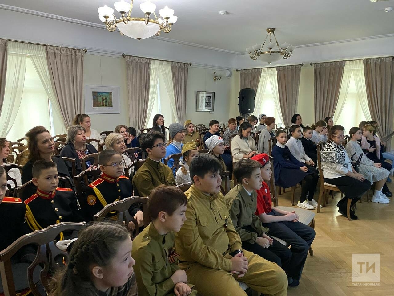 «Своих не забываем»: в Казани школьники почтили память героев Отечества
