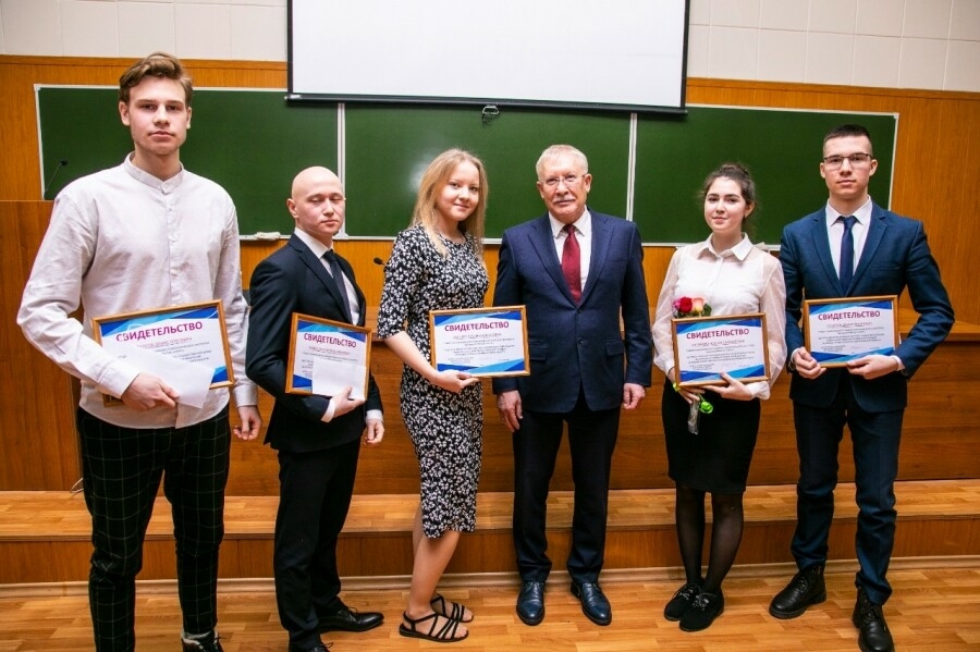 Пять нижнекамских студентов удостоены именной стипендии депутата Госдумы РФ