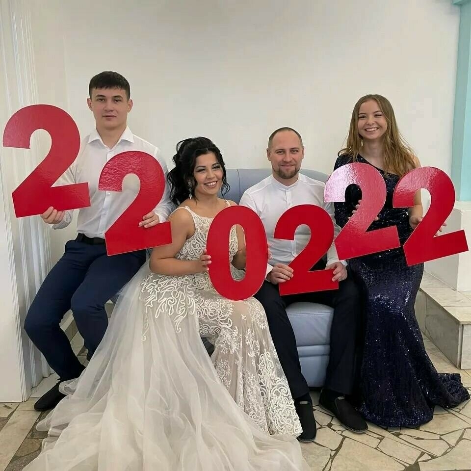 «Свадебный бум» зафиксировали в ЗАГСах Челнов и Нижнекамска в зеркальную дату 22.02.2022