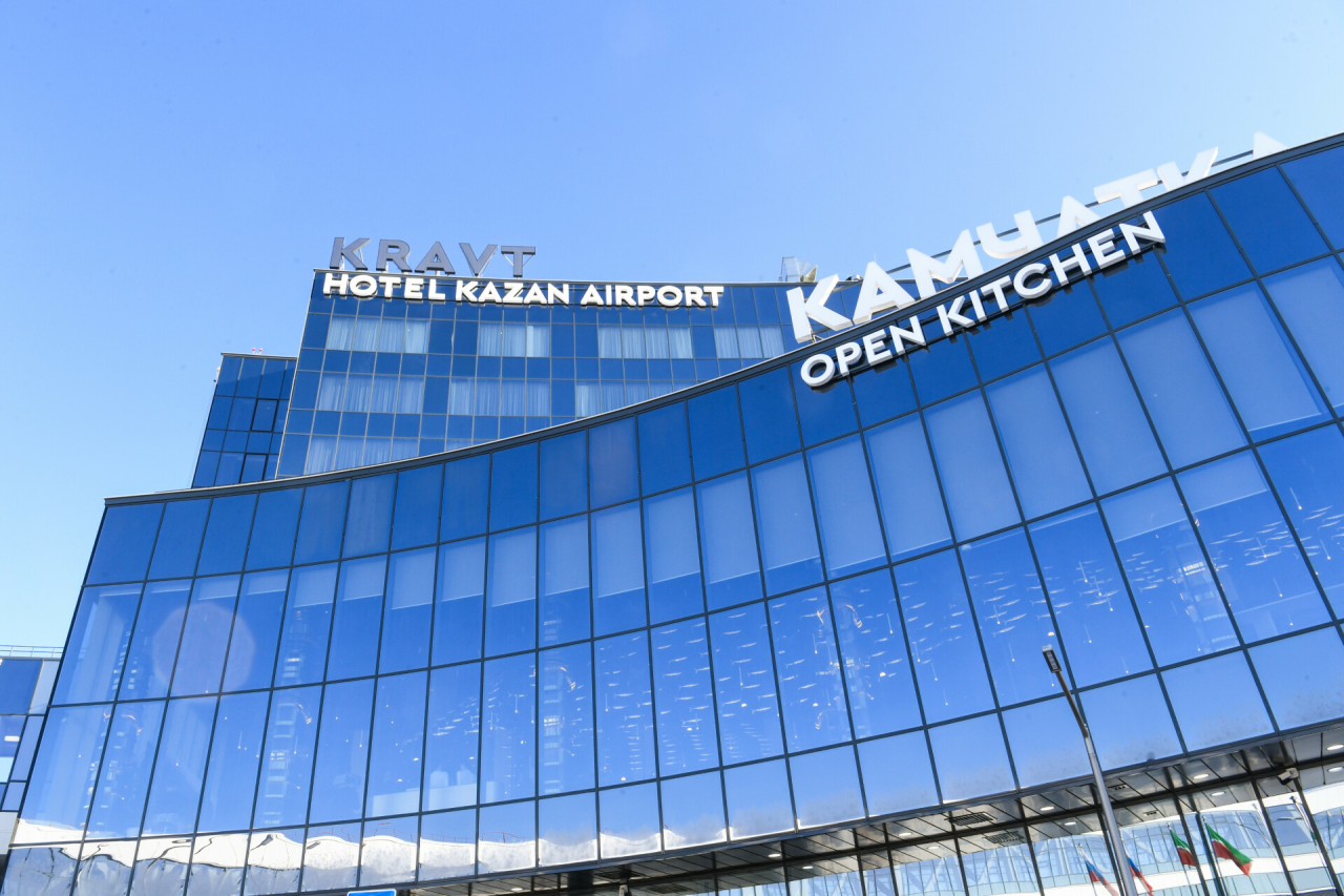Минниханов принял участие в открытии гостиничного комплекса у казанского аэропорта