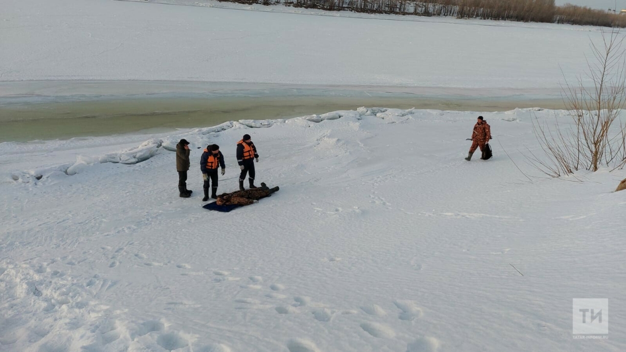 В Челнах на льду Камы нашли тело рыбака