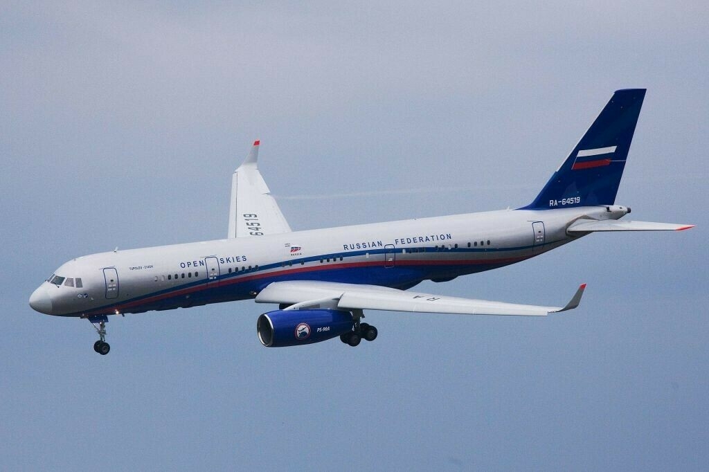 Борисов: На Казанском авиазаводе планируется выпускать минимум 10 самолетов Ту-214 в год