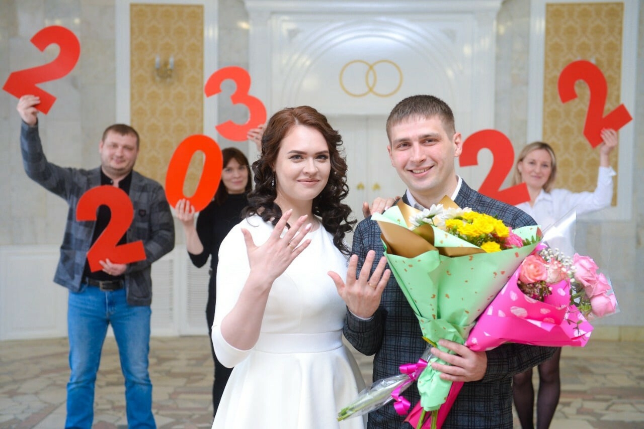 В Нижнекамске в «красивую» дату 22.03.22 поженились 13 пар