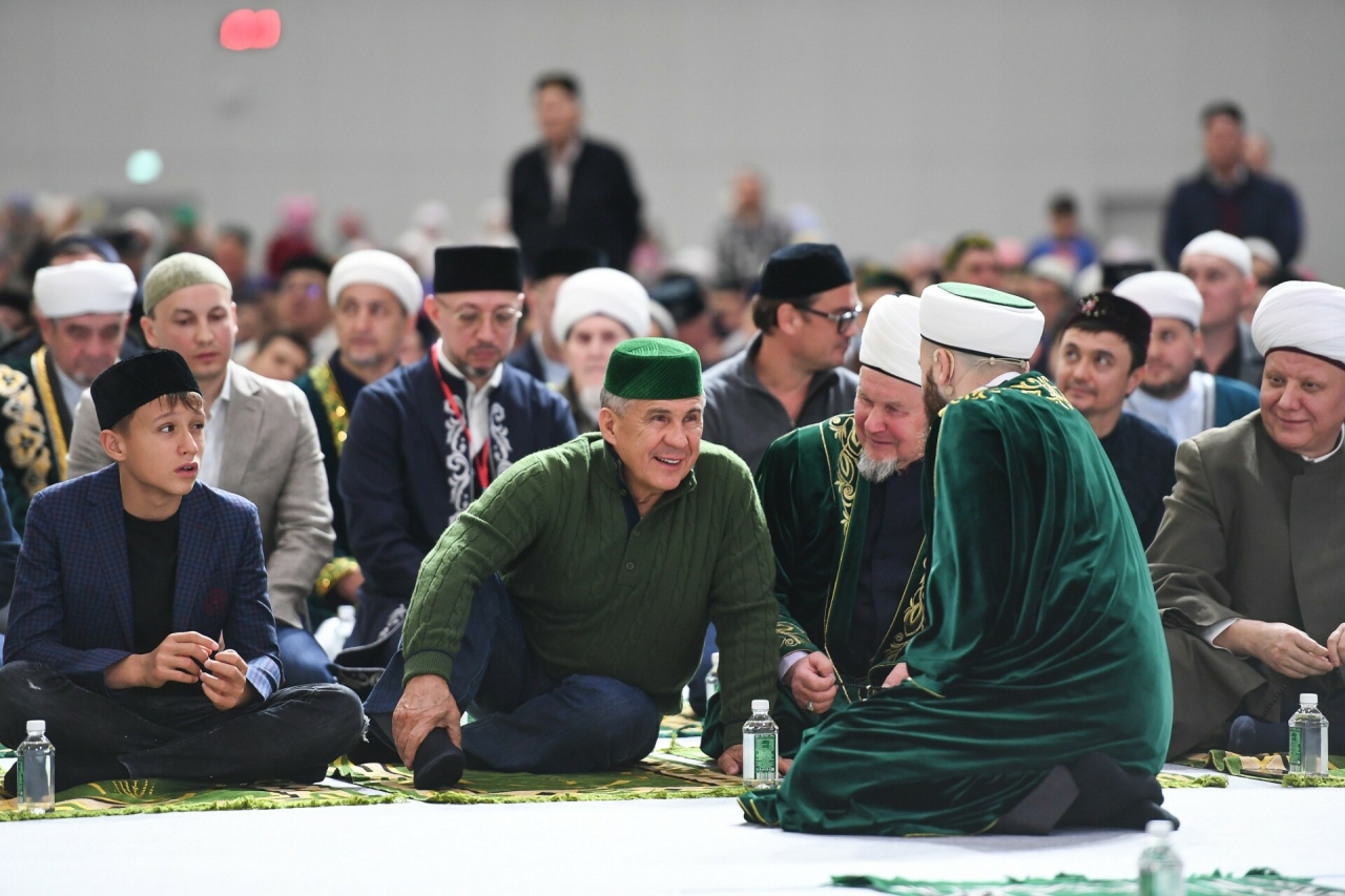 Президент Татарстана принял участие в Республиканском ифтаре