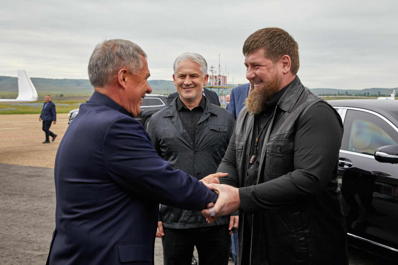 Минниханов прибыл с рабочим визитом в Чечню