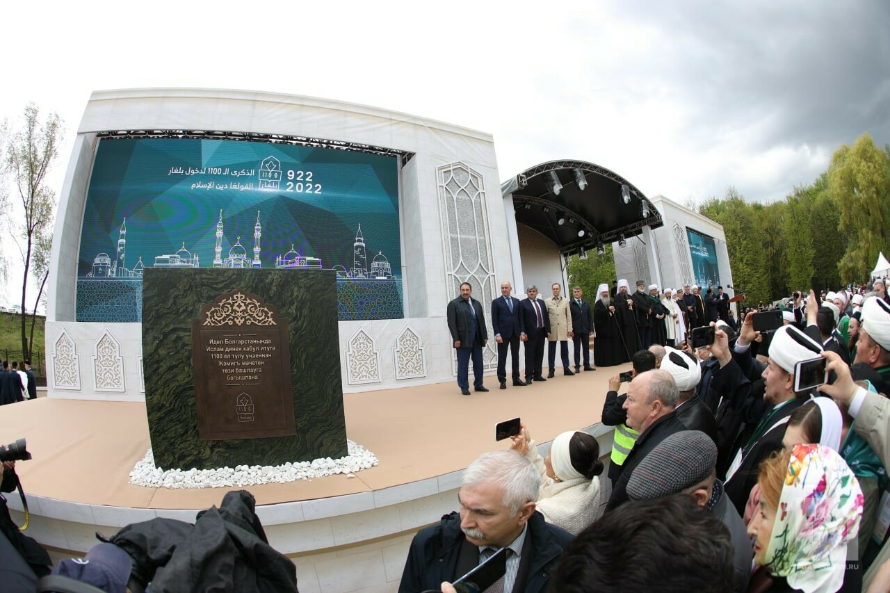 Минниханов: Строительство Соборной мечети ознаменует поворотный момент в истории татар