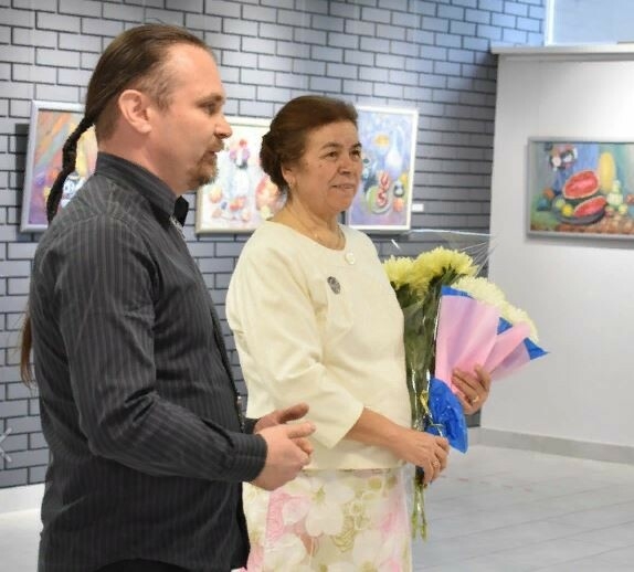 В картинной галерее Челнов открылась выставка Ольги Новожиловой «Илhам»