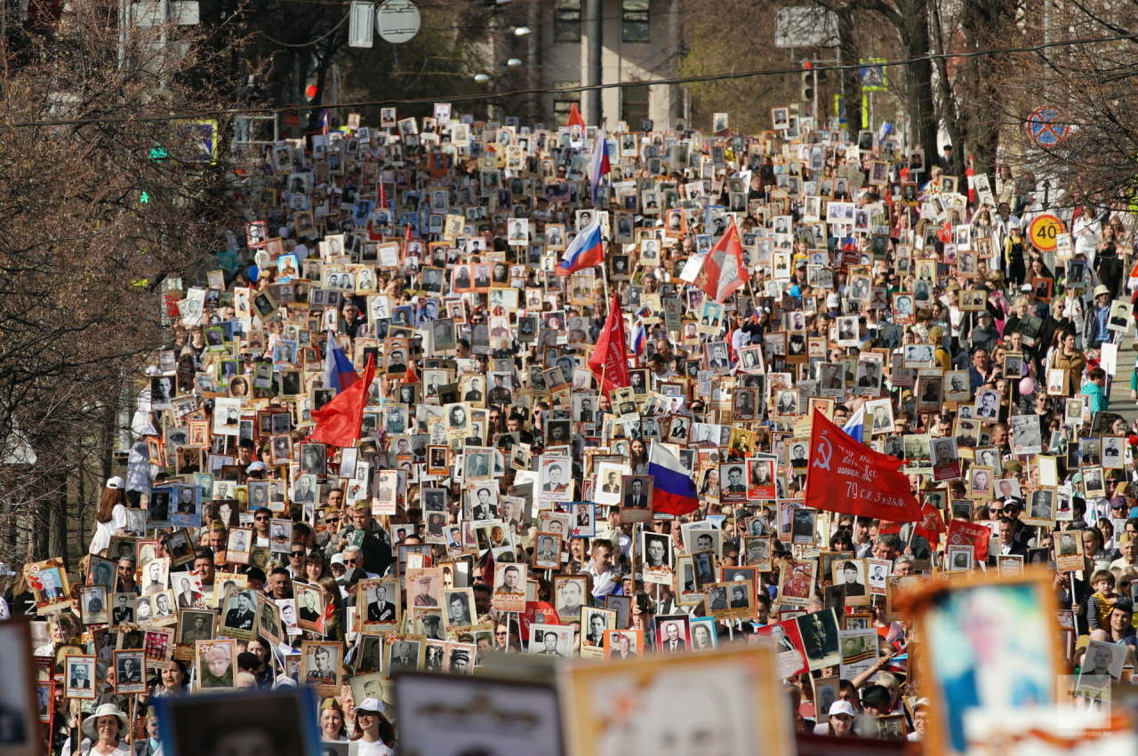 В Казани шествие «Бессмертного полка» объединило 170 тыс. человек