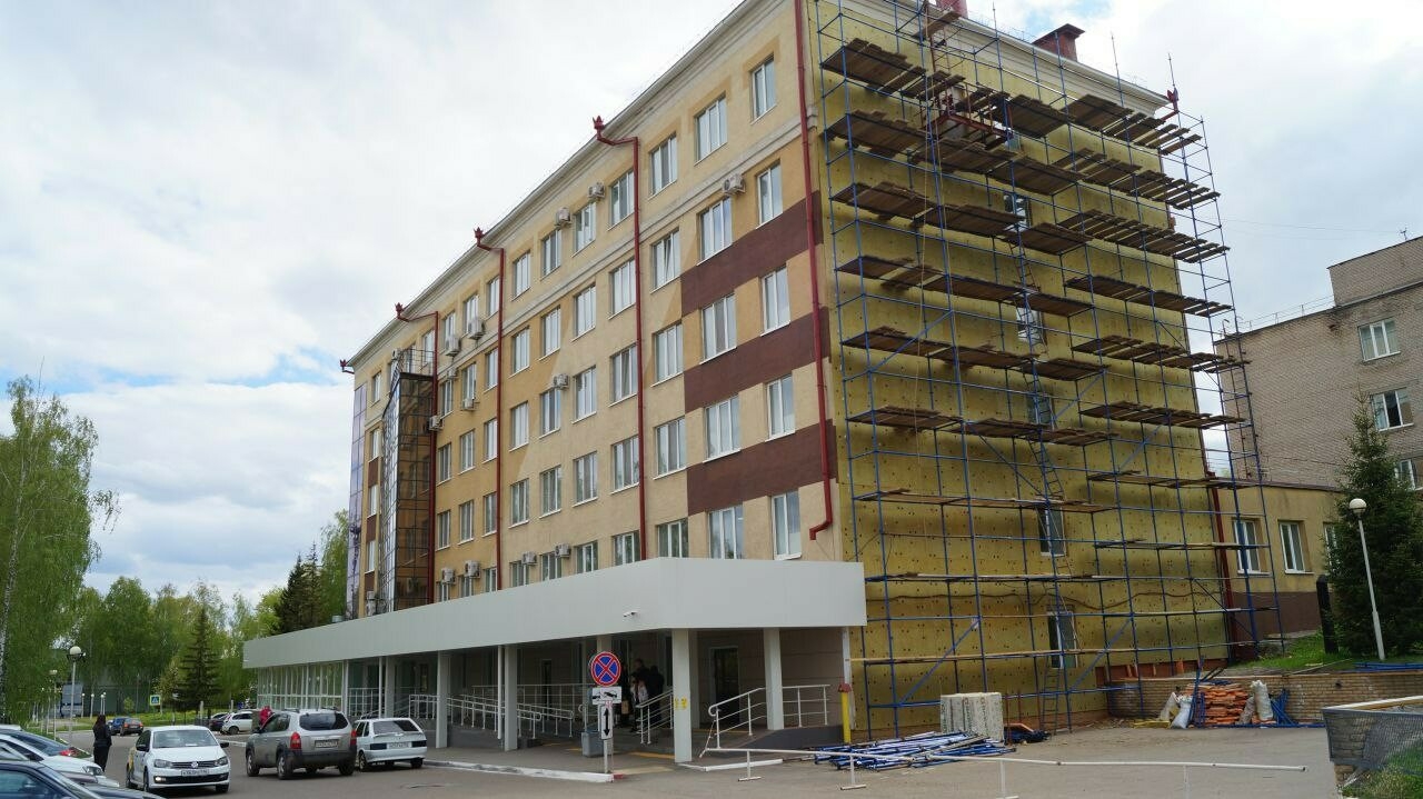 Фасад детской поликлиники в Елабуге отремонтируют за 25 млн рублей