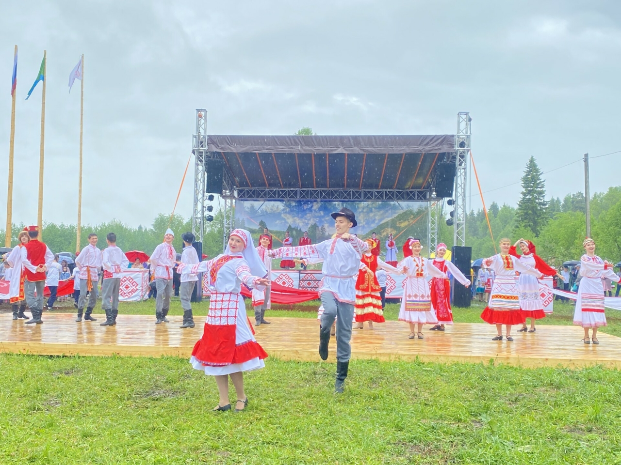 В Агрызском районе РТ проходит республиканский праздник марийской культуры «Семык»