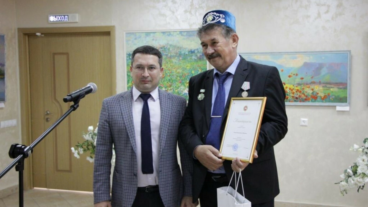 В Казани открылась выставка «Лучи пленэра» о схожести менталитета татар и туркмен