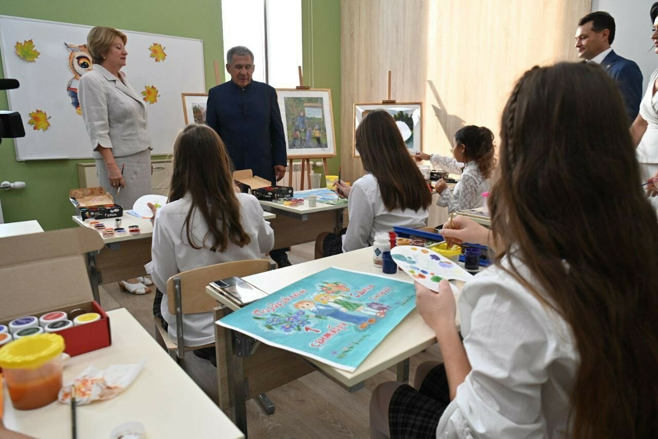 «В России таких всего два»: Минниханов открыл Центр культурного развития в Елабуге