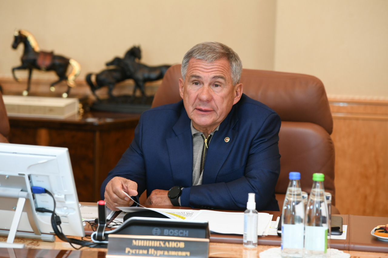 Минниханов и ГК «Дело» планируют вдвое сократить сроки доставки грузов в Татарстан