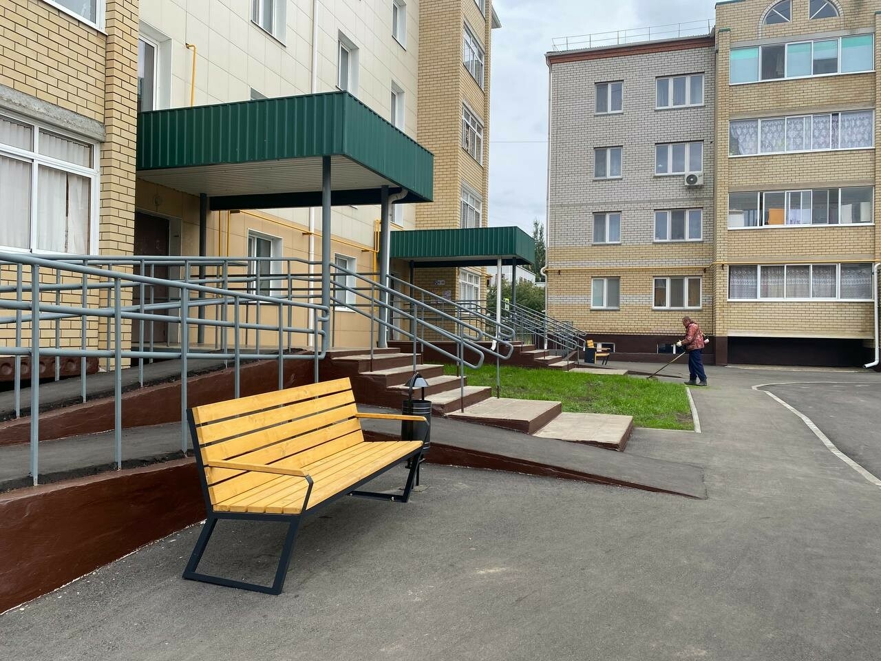 Назван крайний срок завершения реновации дворов в Менделеевске
