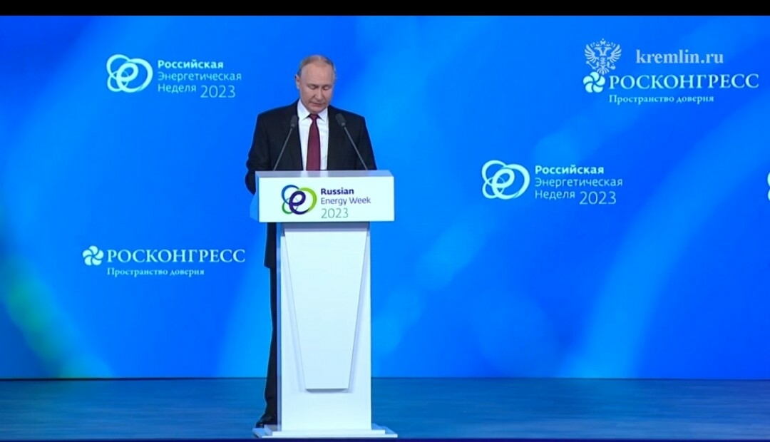 Путин заявил о переходе мировой экономики к многополярной модели