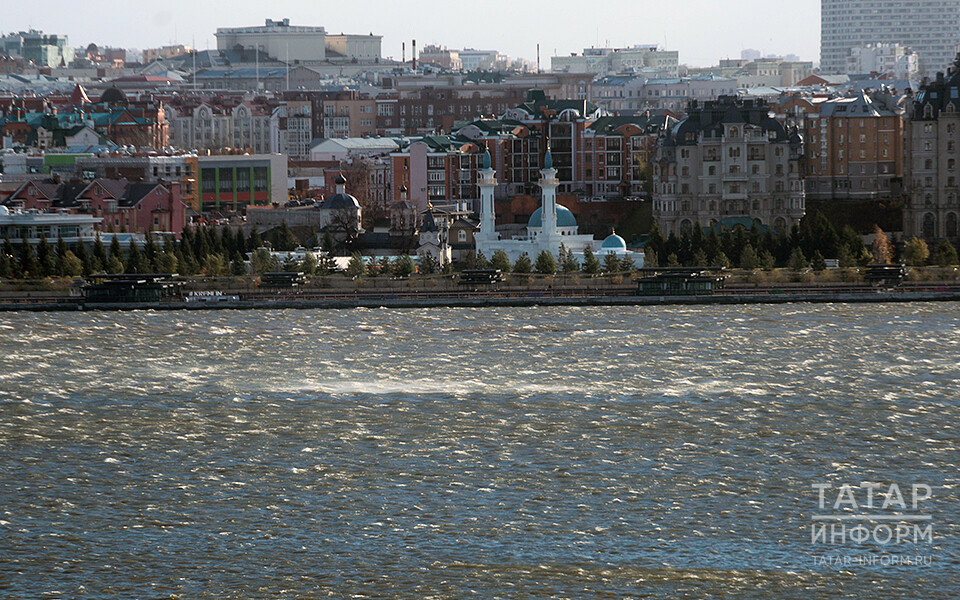 Из-за сильного ветра на вторник в Татарстане объявлено штормовое предупреждение