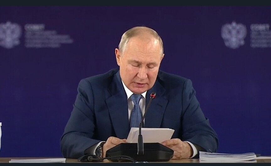 «По существу, не по докладам»: Путин призвал включить села в госпрограмму развития спорта