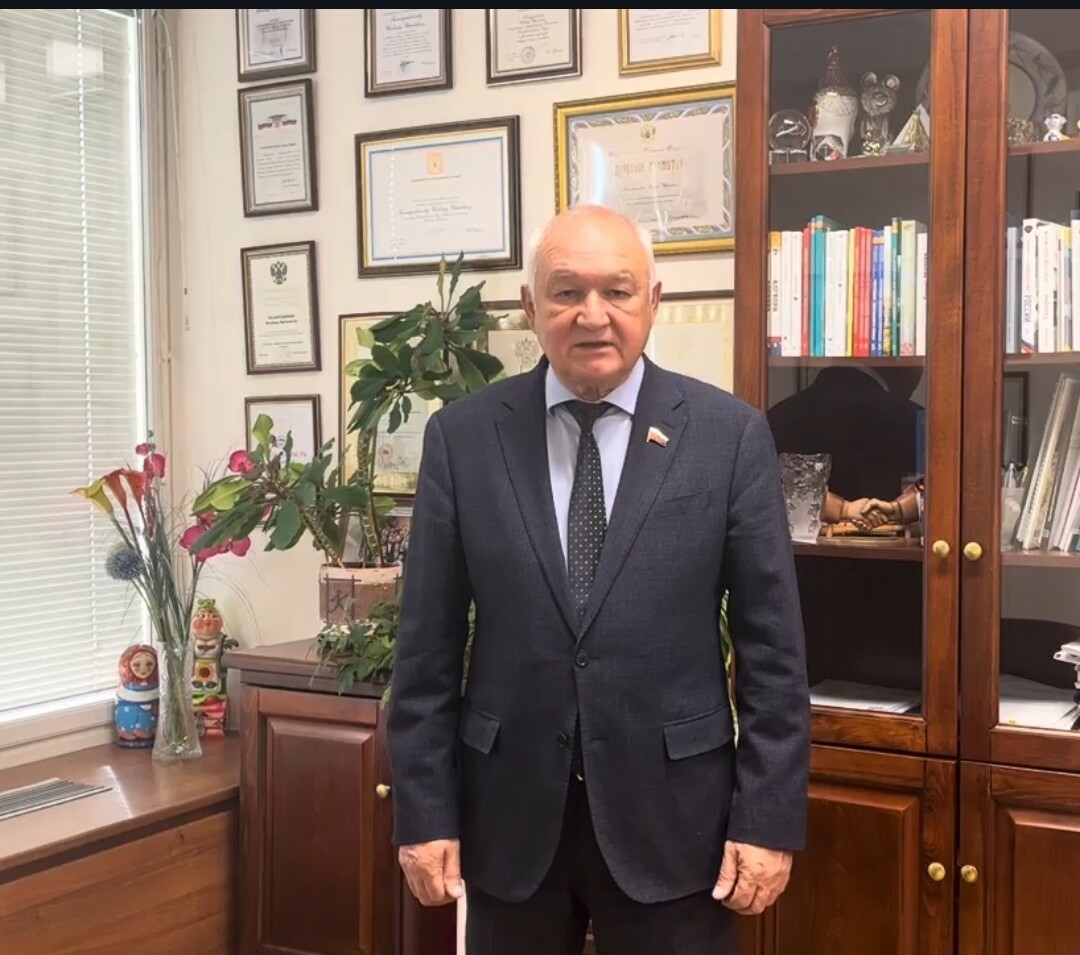 Гильмутдинов: Полная линейка пособий для изучения родного языка есть только у татар