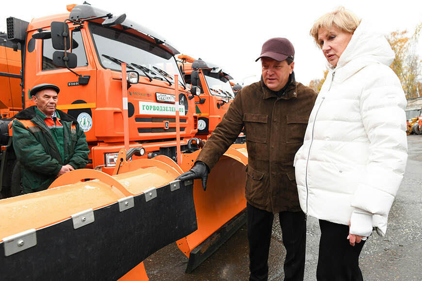 Метшин заявил о нехватке в Казани водителей снегоуборочной техники и дорожных рабочих